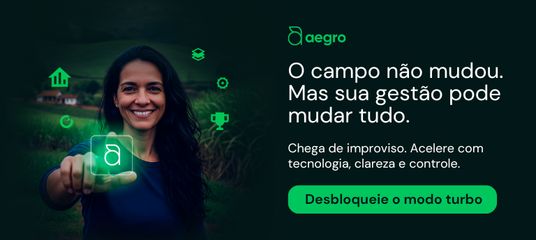 imagem é uma peça publicitária para o software de gestão rural Aegro. Em primeiro plano, uma mulher sorridente, representan