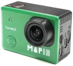 uma câmera multiespectral modelo Survey3, da marca MAPIR, um equipamento tecnológico fundamental para a agricu