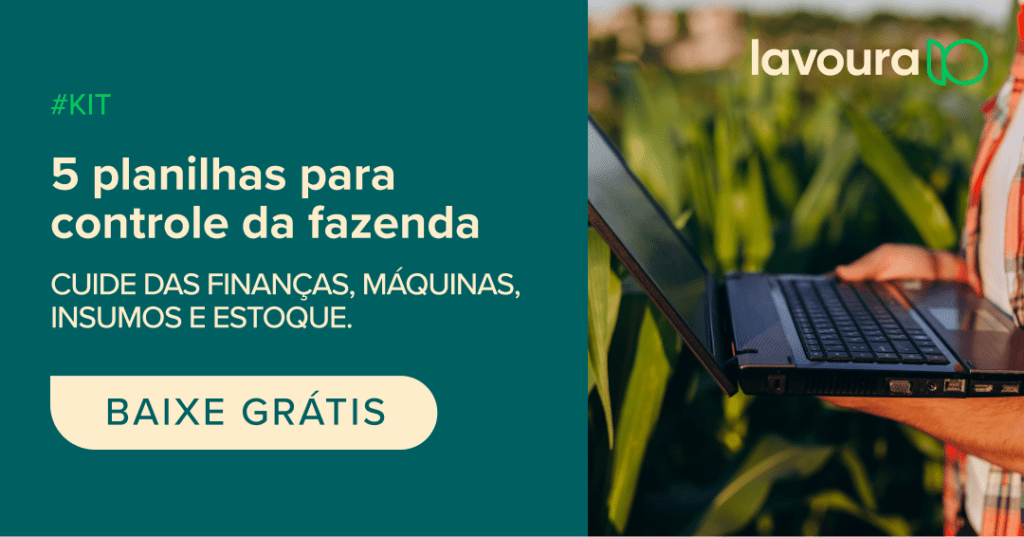 banner promocional com design dividido. À esquerda, sobre um fundo verde escuro, há um texto em branco que ofer
